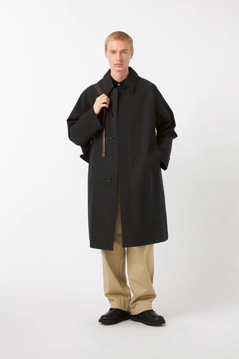 Nanamica - 2L Gore-Tex Balmacaan Coat (Navy) – Edgar Bdx