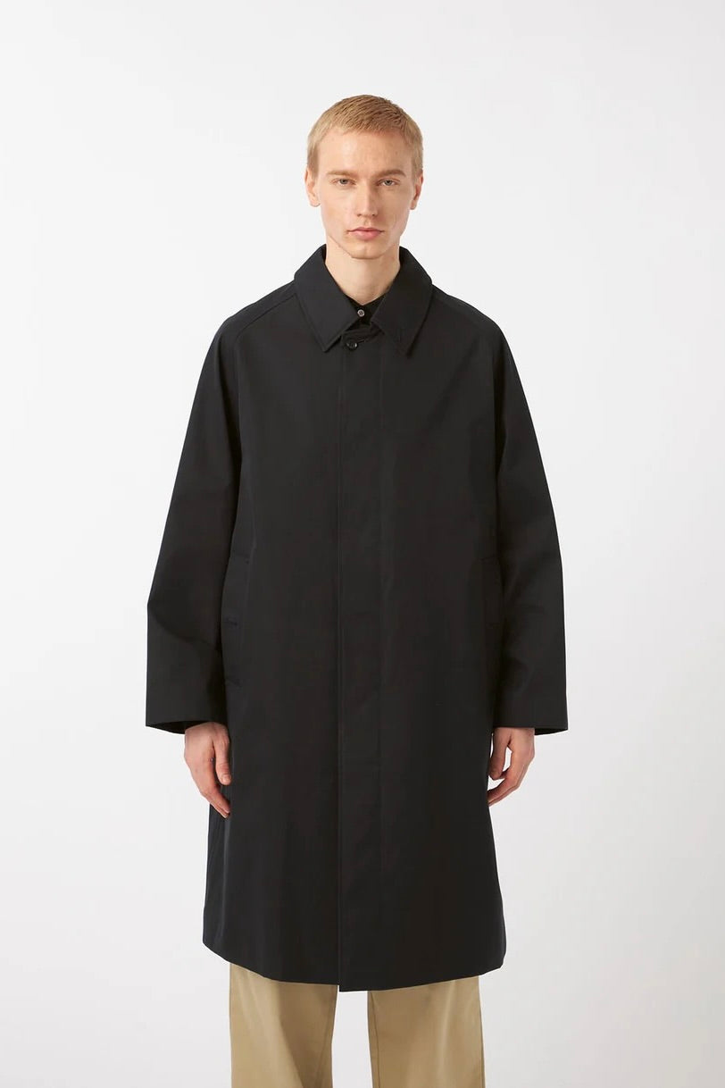 Nanamica - 2L Gore-Tex Balmacaan Coat (Navy)