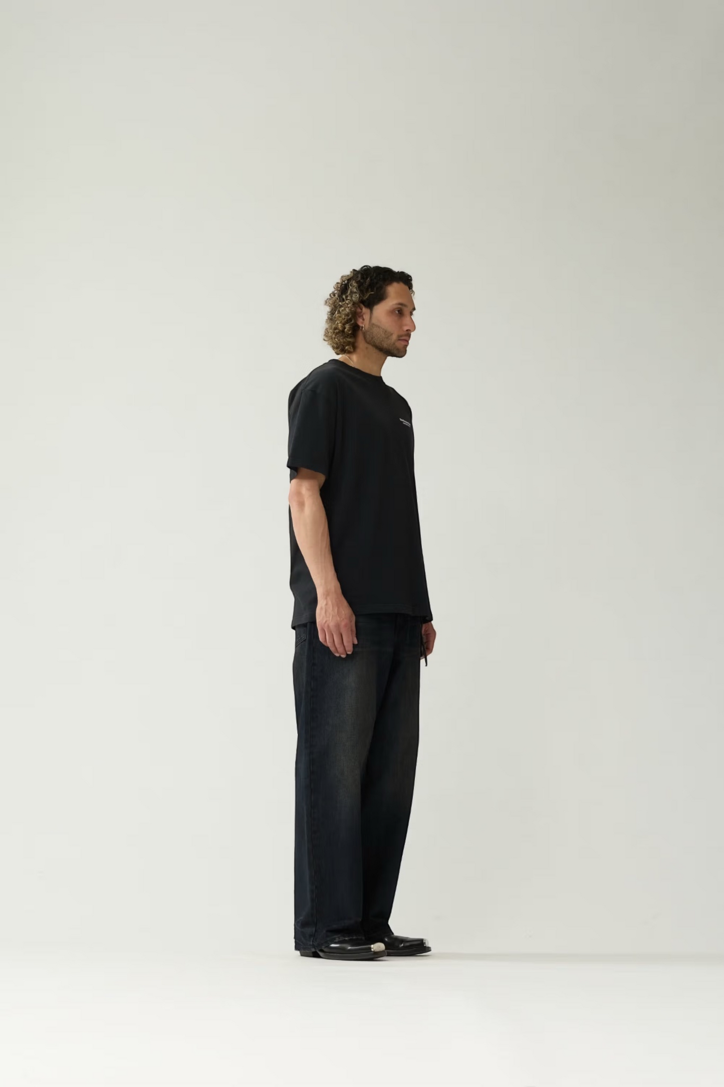 NEW AMSTERDAM SURF ASSOCIATION Knocked Tee Black | T-Shirt Coton Premium | Edgar Bdx