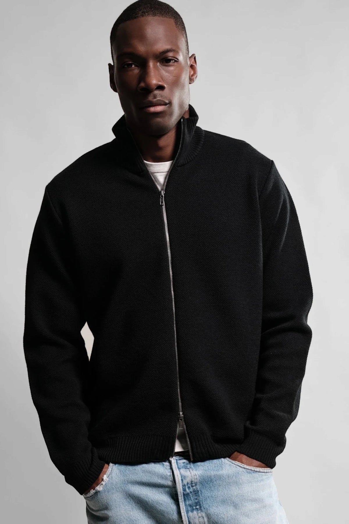 NITTO KNITWEAR Gilet Zippé Youri Noir | Edgar Bdx