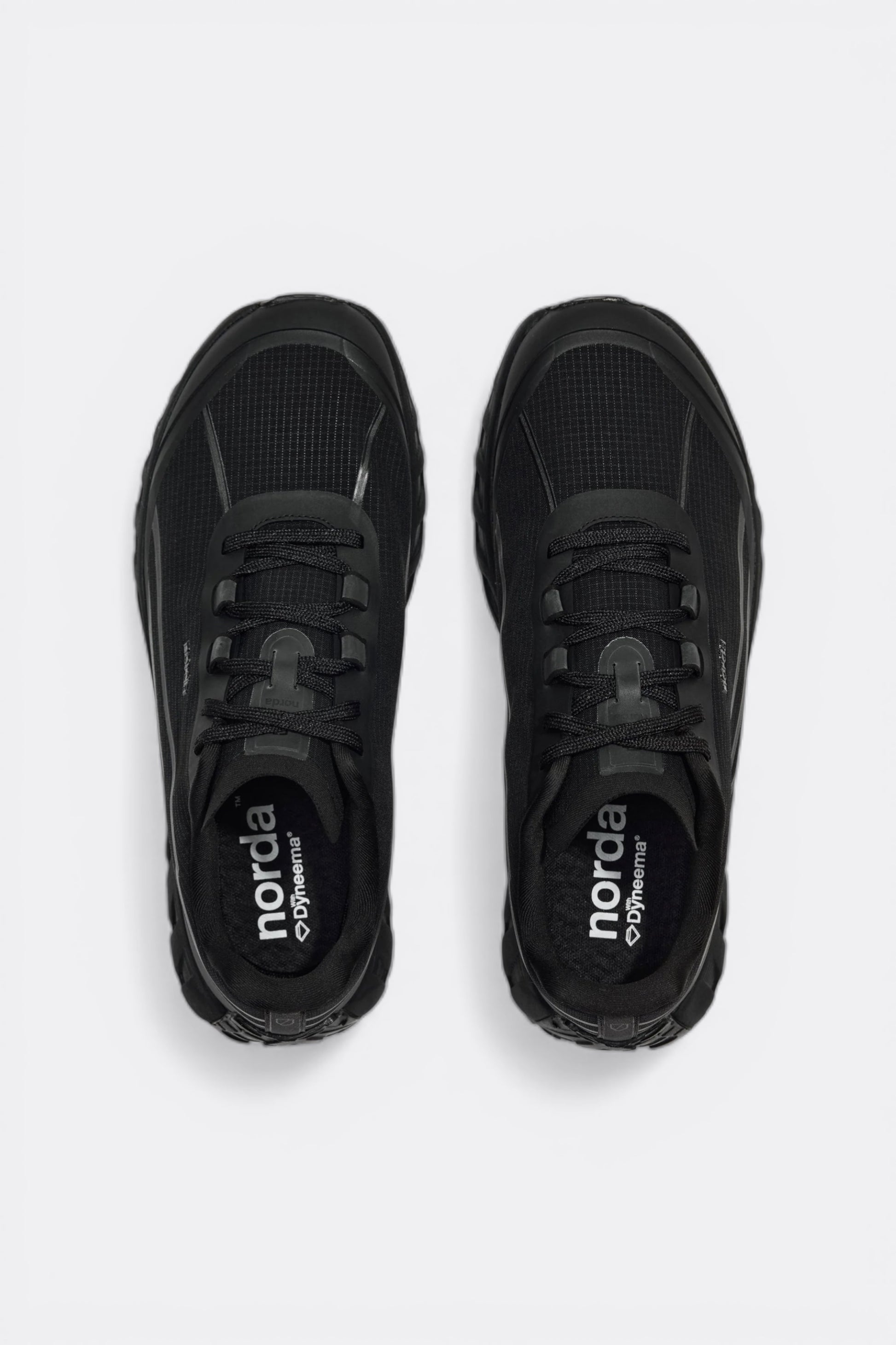 Norda 002 Stealth Black - Chaussure Trail Running Dyneema & Vibram - Edgar Bdx