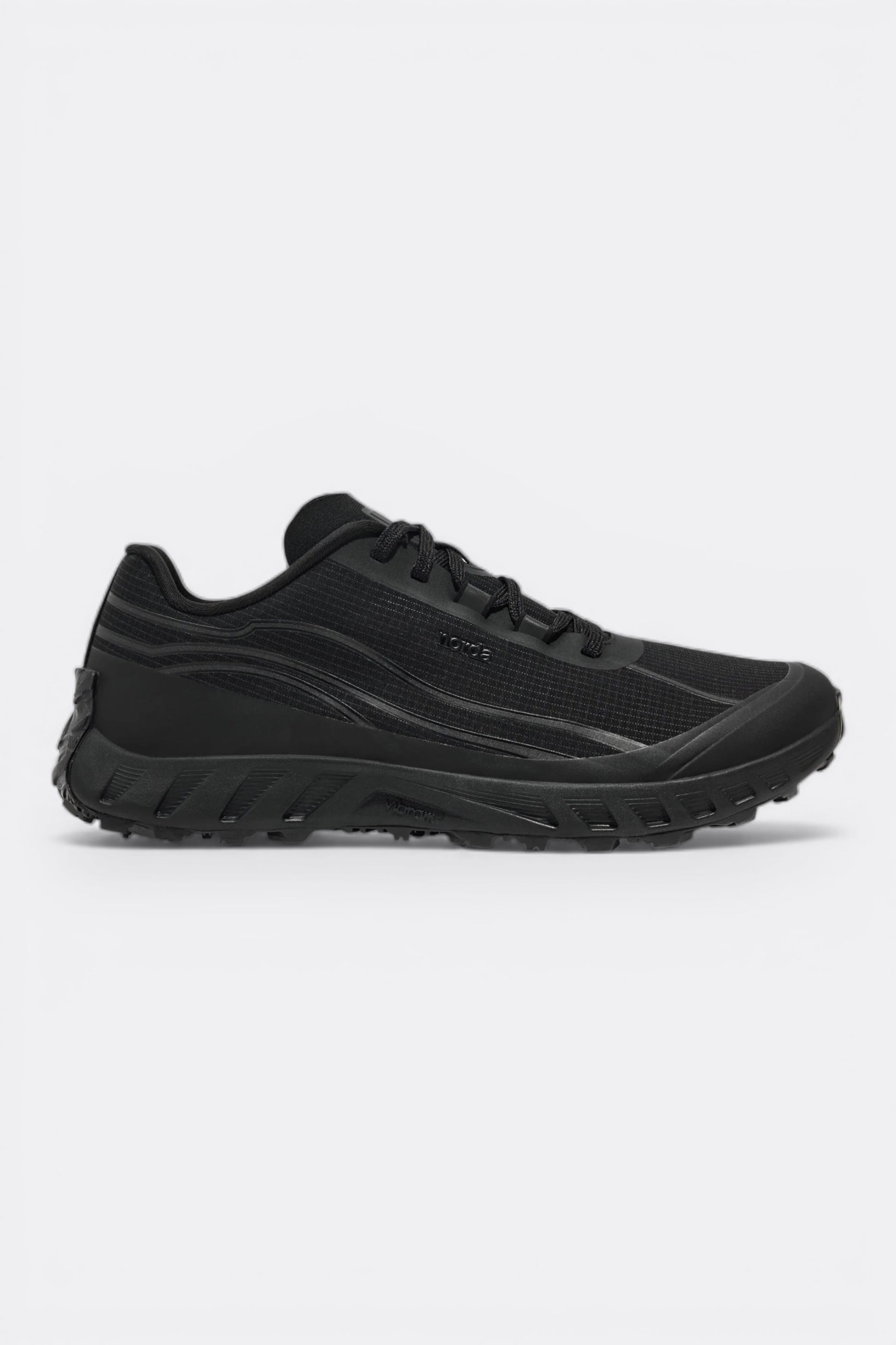 Norda 002 Stealth Black - Chaussure Trail Running Dyneema & Vibram - Edgar Bdx