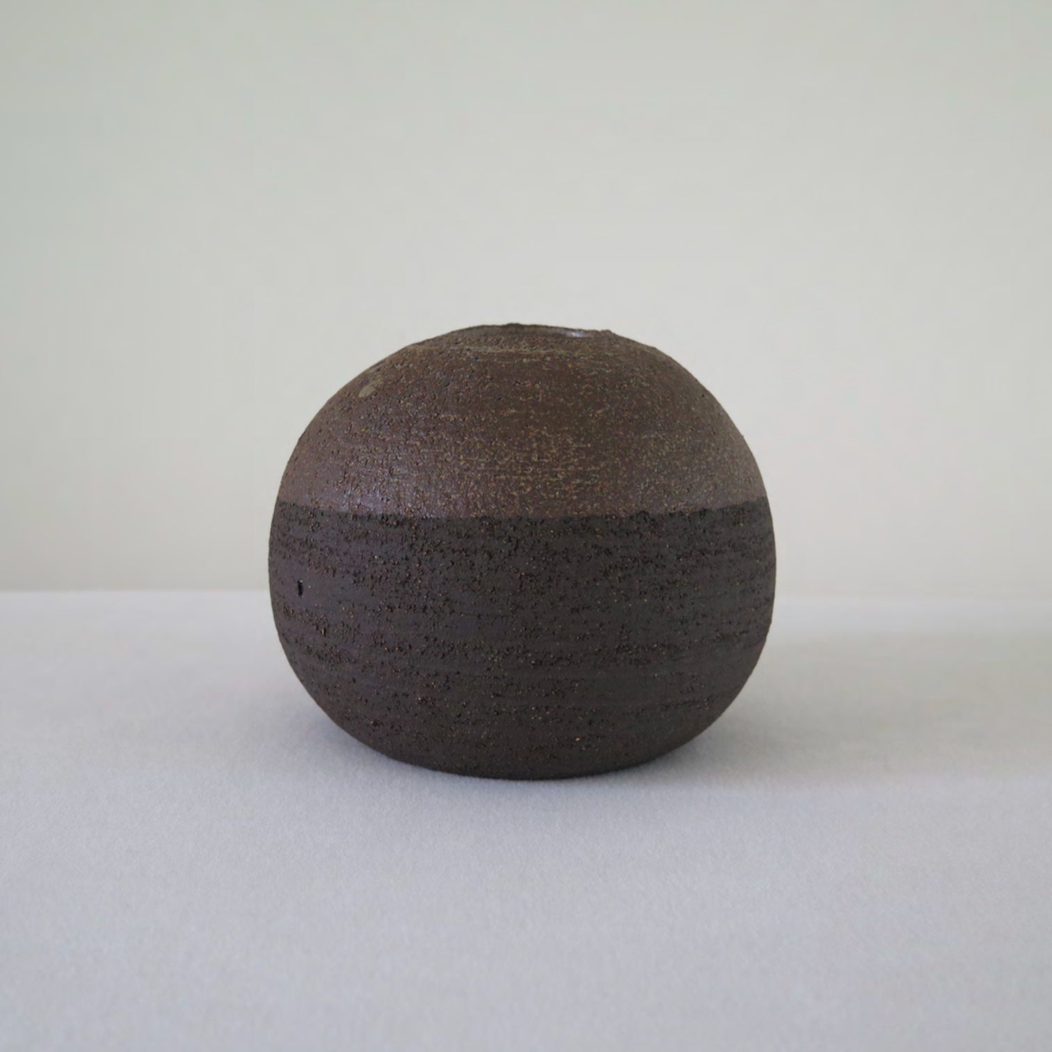PII Ceramics - Vase Volcanic (Noir)