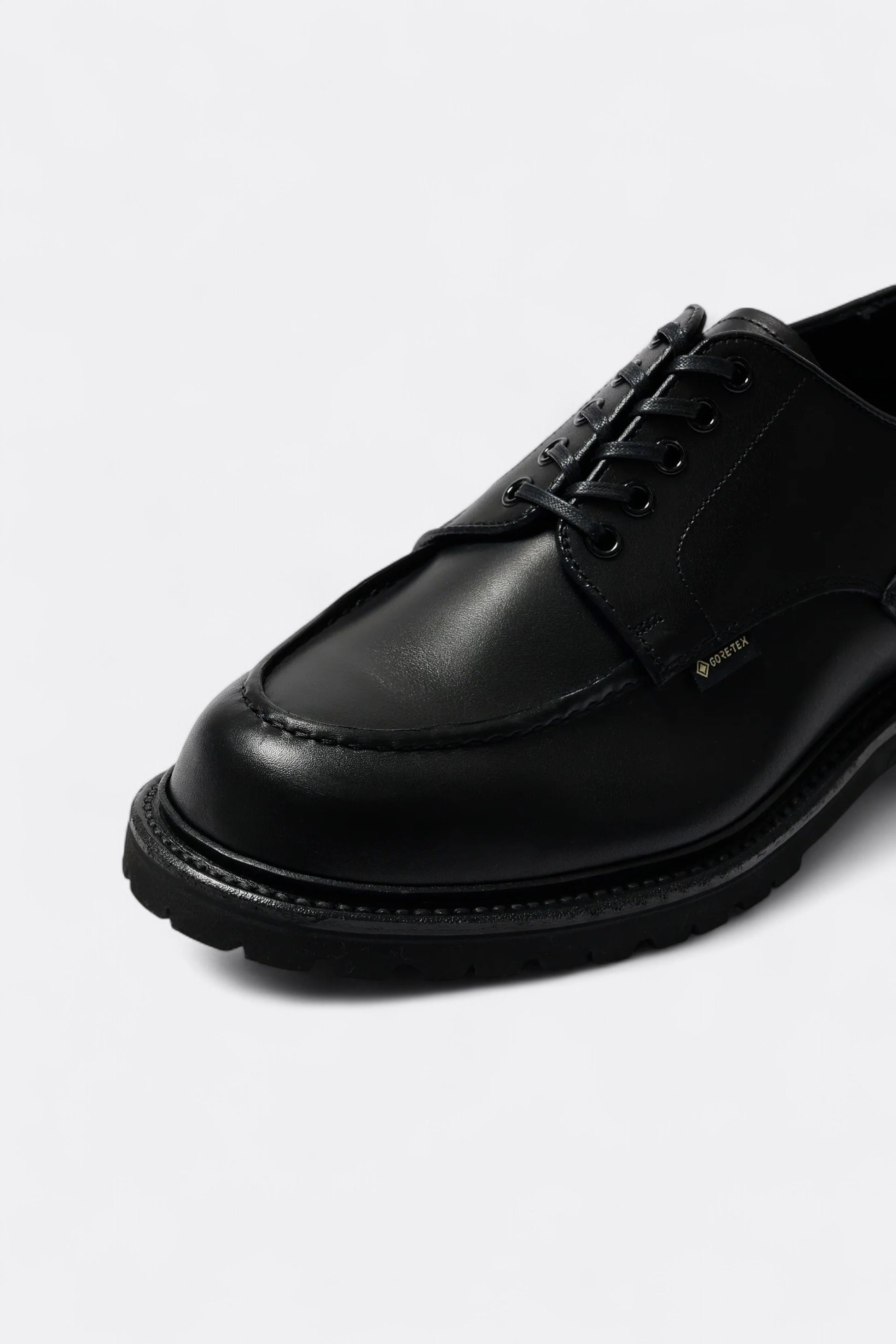 Regal Shoe & Co. - U-Tip GTX (Black)