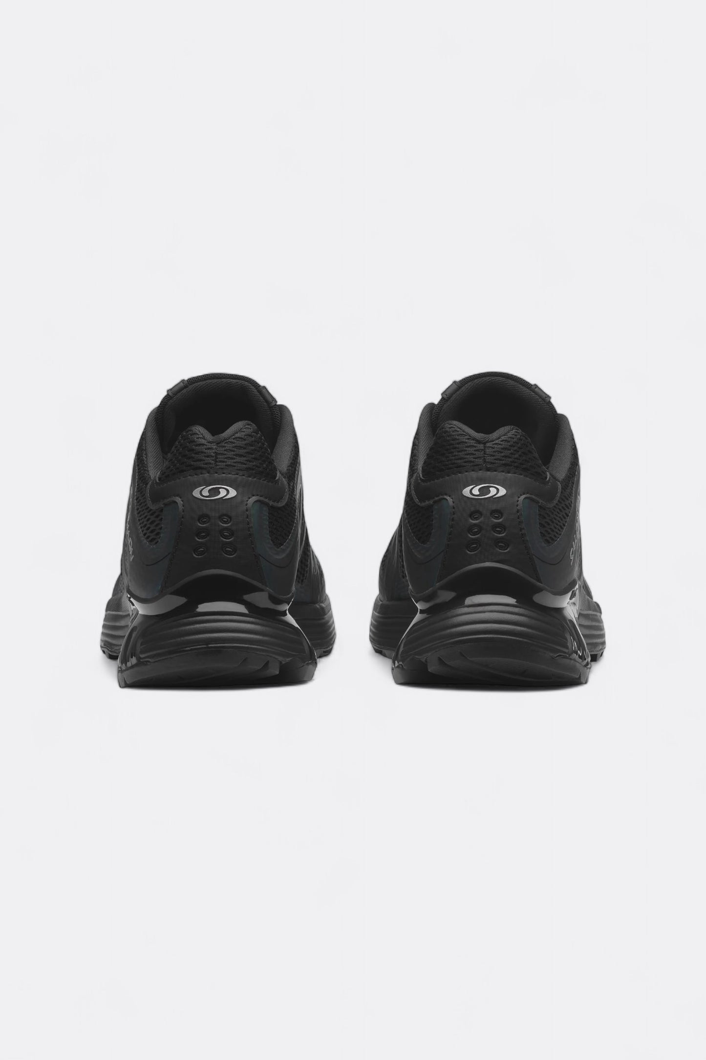 Salomon - XT-Whisper Void (Black / Black / Void)