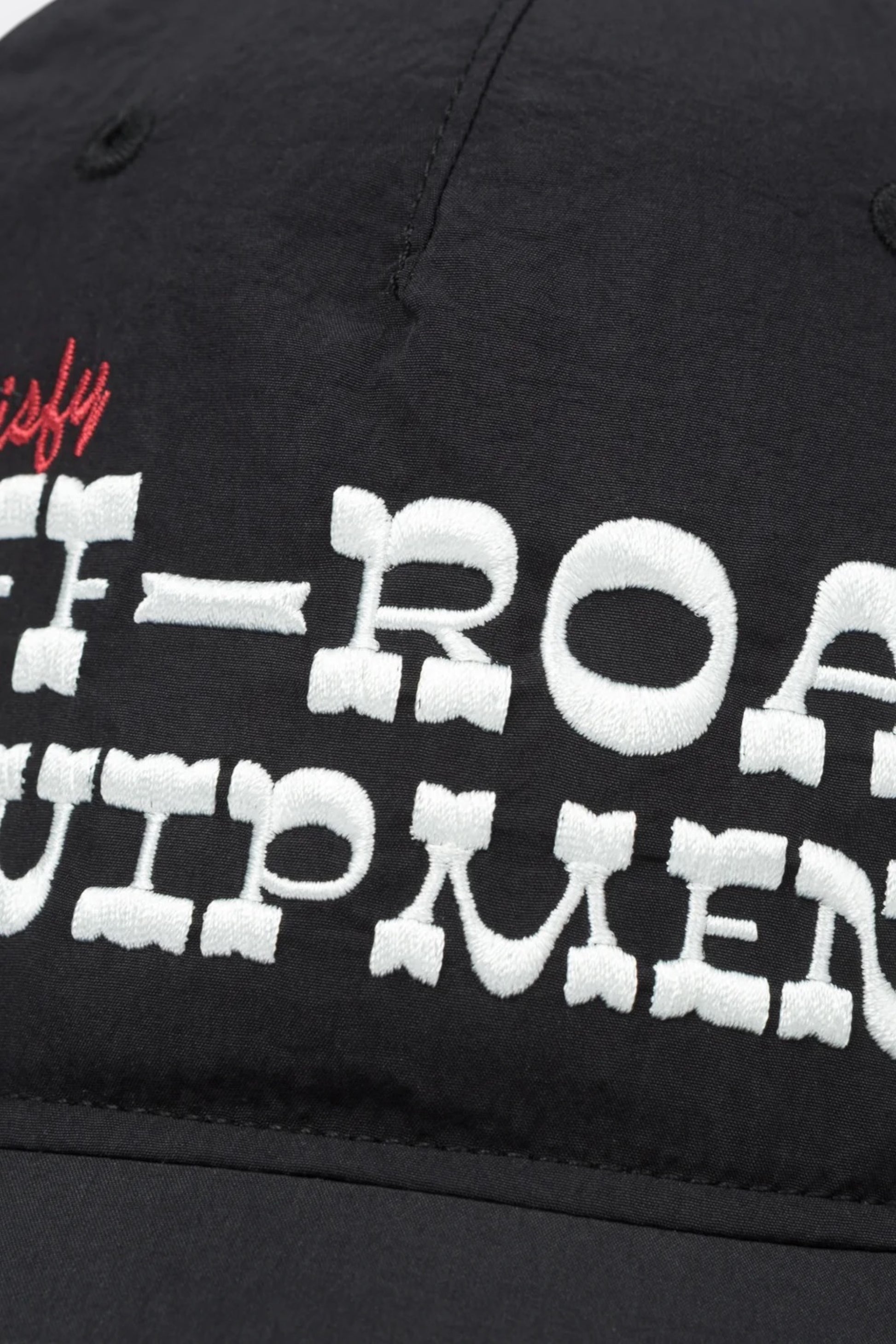 SATISFY FliteSilk™ 5-Panel Pinch Cap Black Off Road | Casquette Running Nylon | Edgar Bdx
