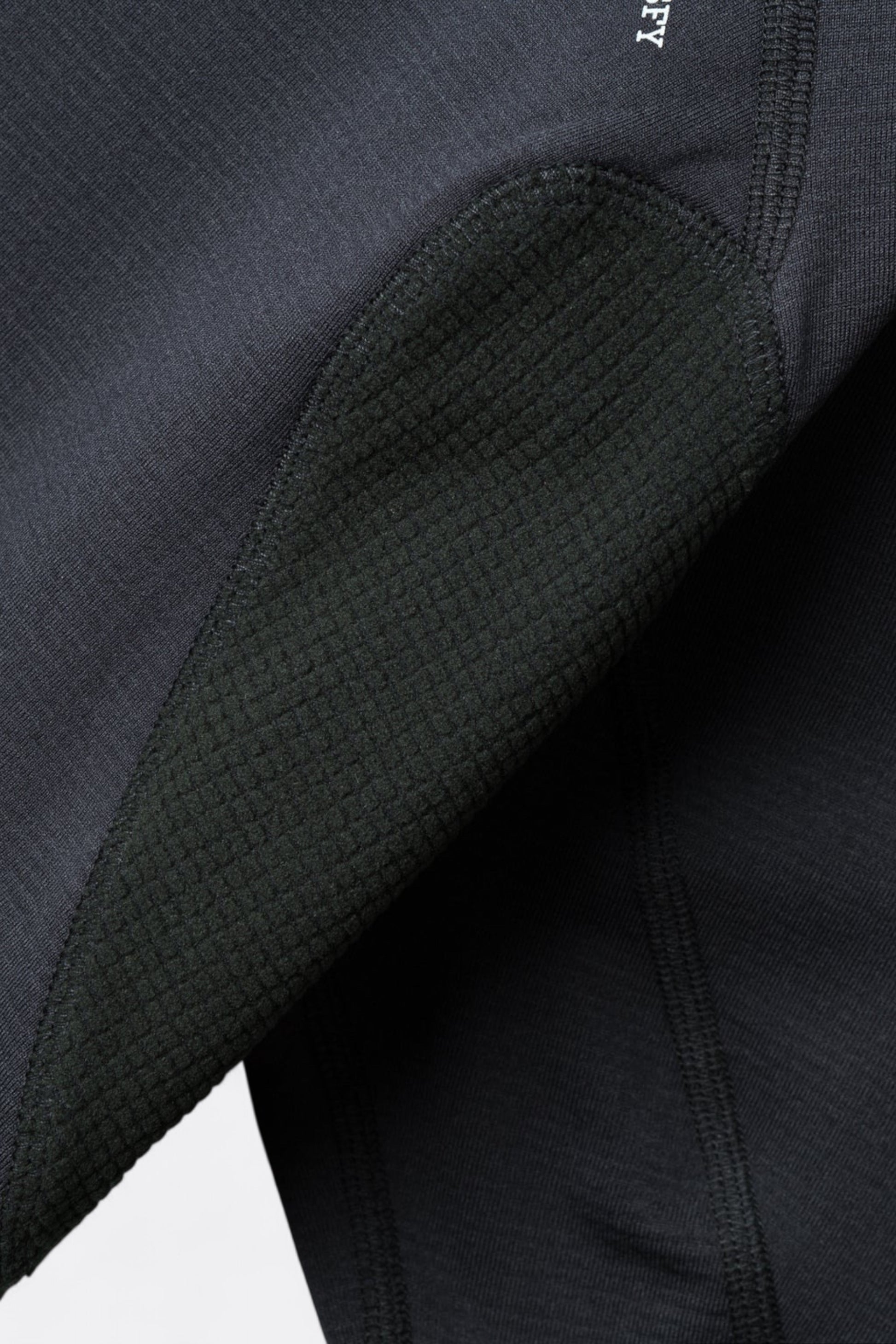 Satisfy - FuzzFleece™ Half‑Zip (Black)