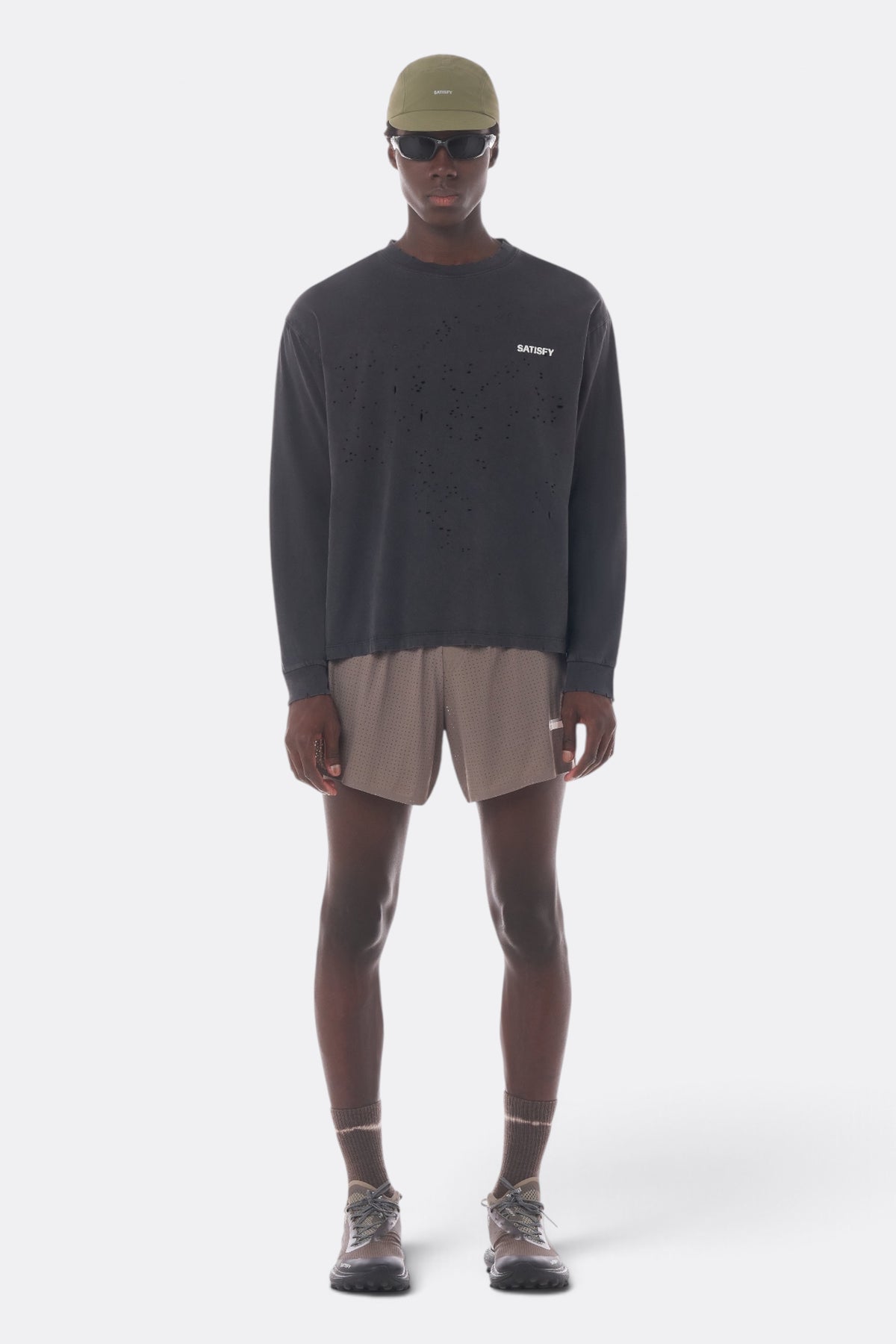 SATISFY MothTech Long Tee Aged Black | Edgar Bdx
