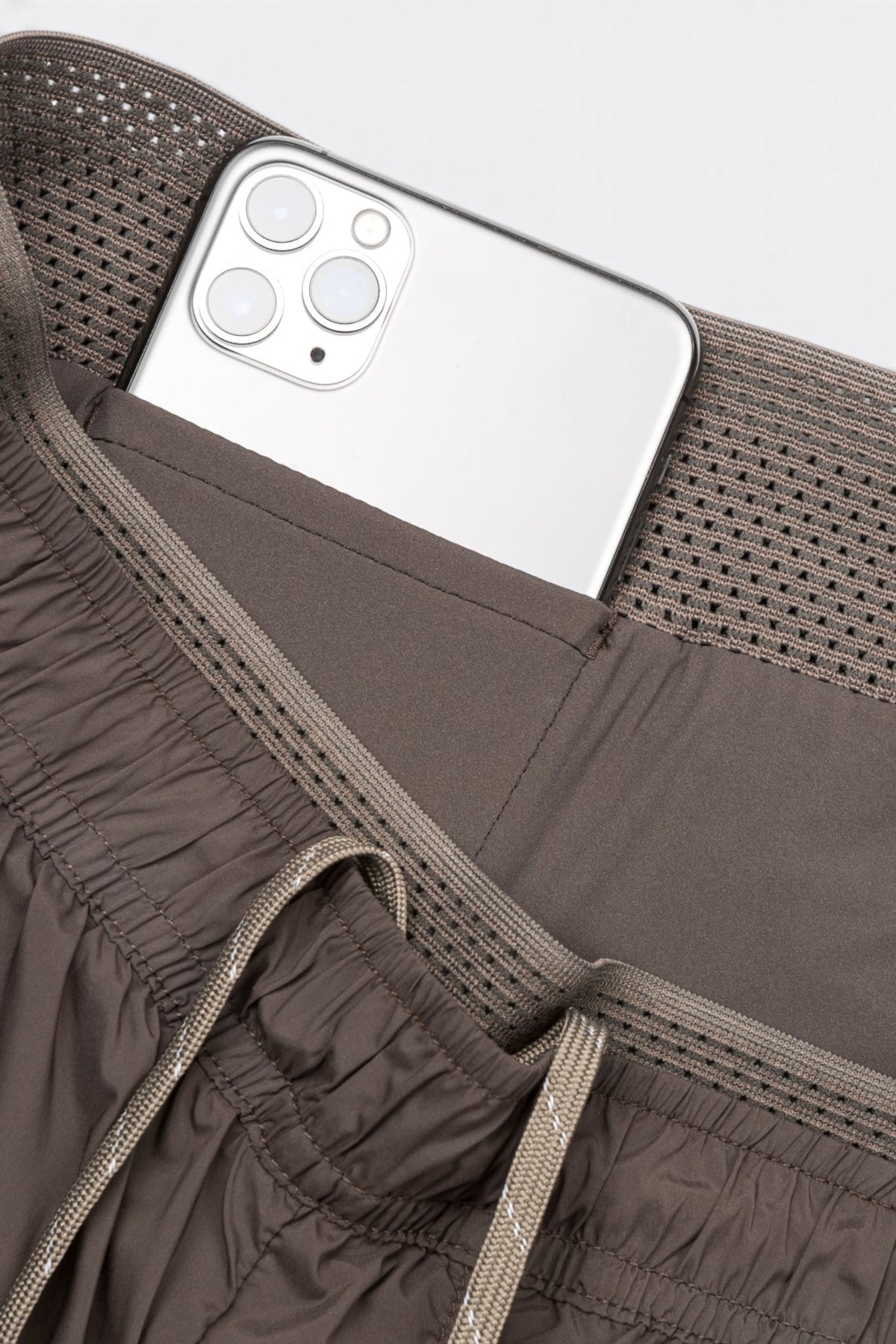 SATISFY TechSilk 8 Shorts Quicksand | Edgar Bdx