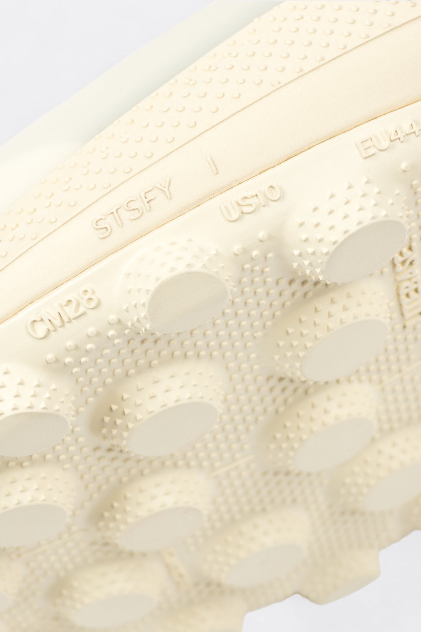 Satisfy - TheRocker (Antique White)