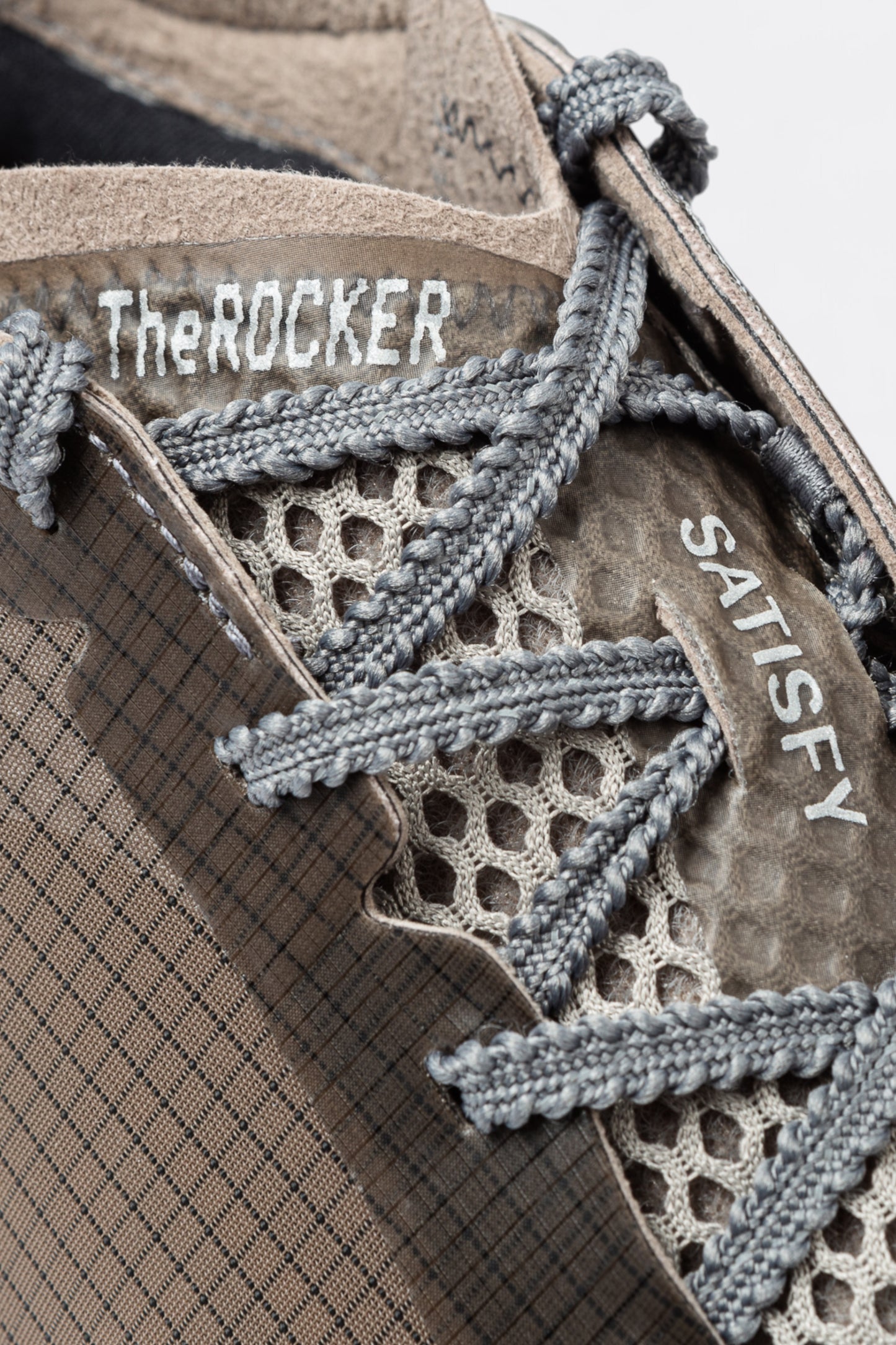 Satisfy - TheRocker (Falcon)