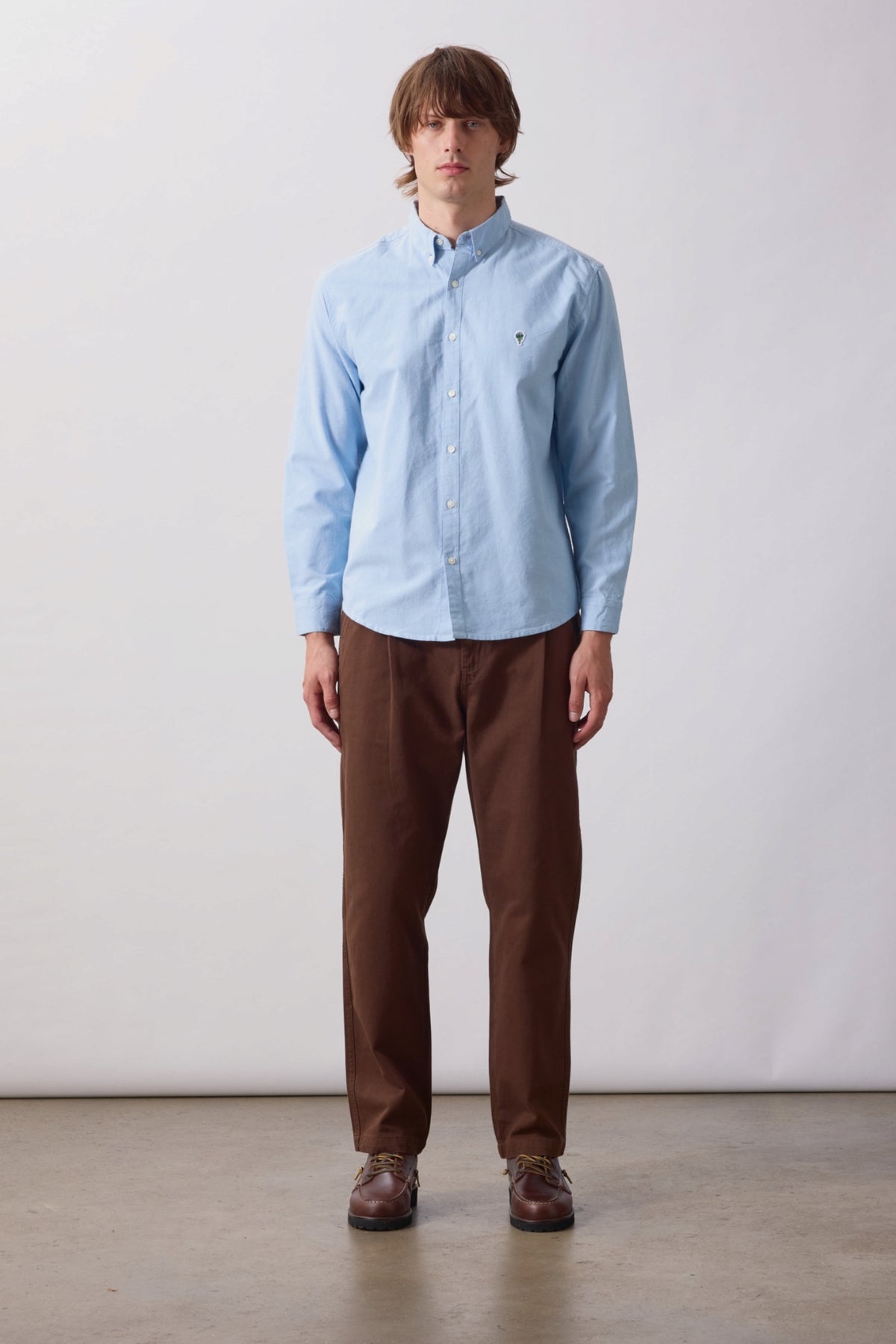 SERVICE WORKS Artichoke Oxford Shirt Blue | Chemise bio | Edgar Bdx