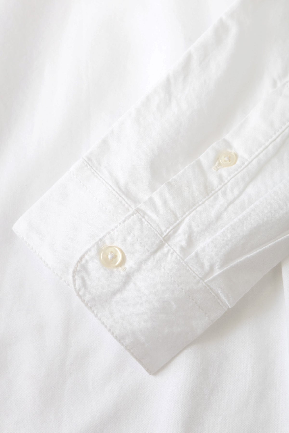 SERVICE WORKS Artichoke Oxford Shirt White | Chemise bio | Edgar Bdx