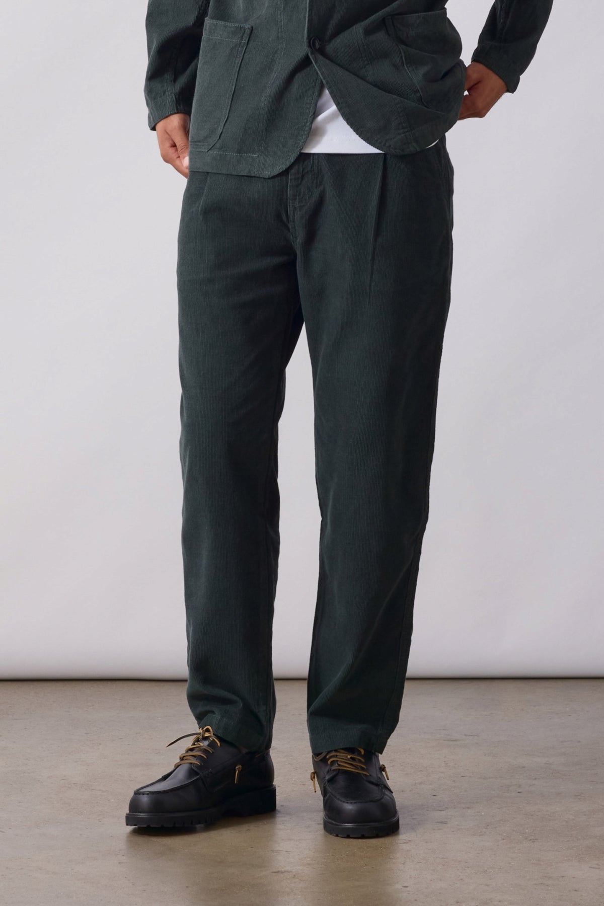SERVICE WORKS Fine Cord Waiters Pant Jewel | Pantalon | Edgar Bdx