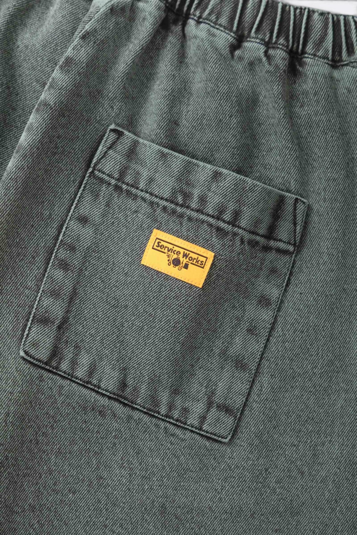 SERVICE WORKS Over-Dyed Easy Chef Pants Sage | Pantalon | Edgar Bdx