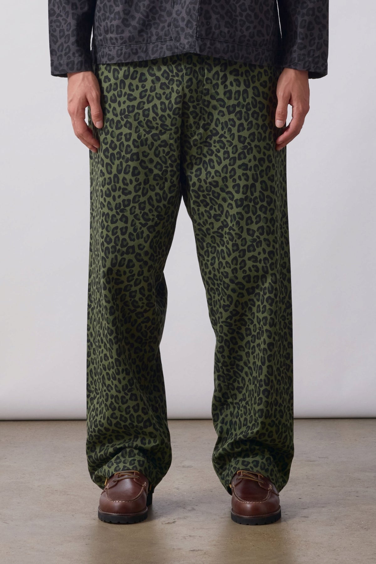 SERVICE WORKS Patterned Easy Chef Pants Green Leopard | Edgar Bdx