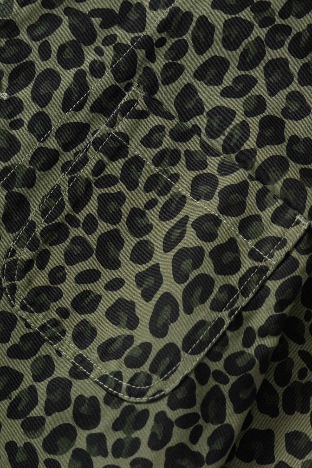 Service Works Patterned Easy Chef Shirt Green Leopard | Edgar Bdx