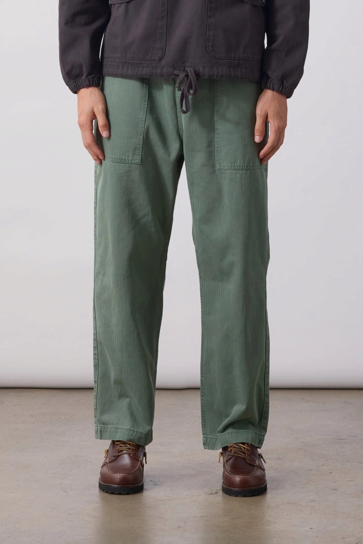 SERVICE WORKS Pigment HBT Chef Pants Olive | Pantalon | Edgar Bdx