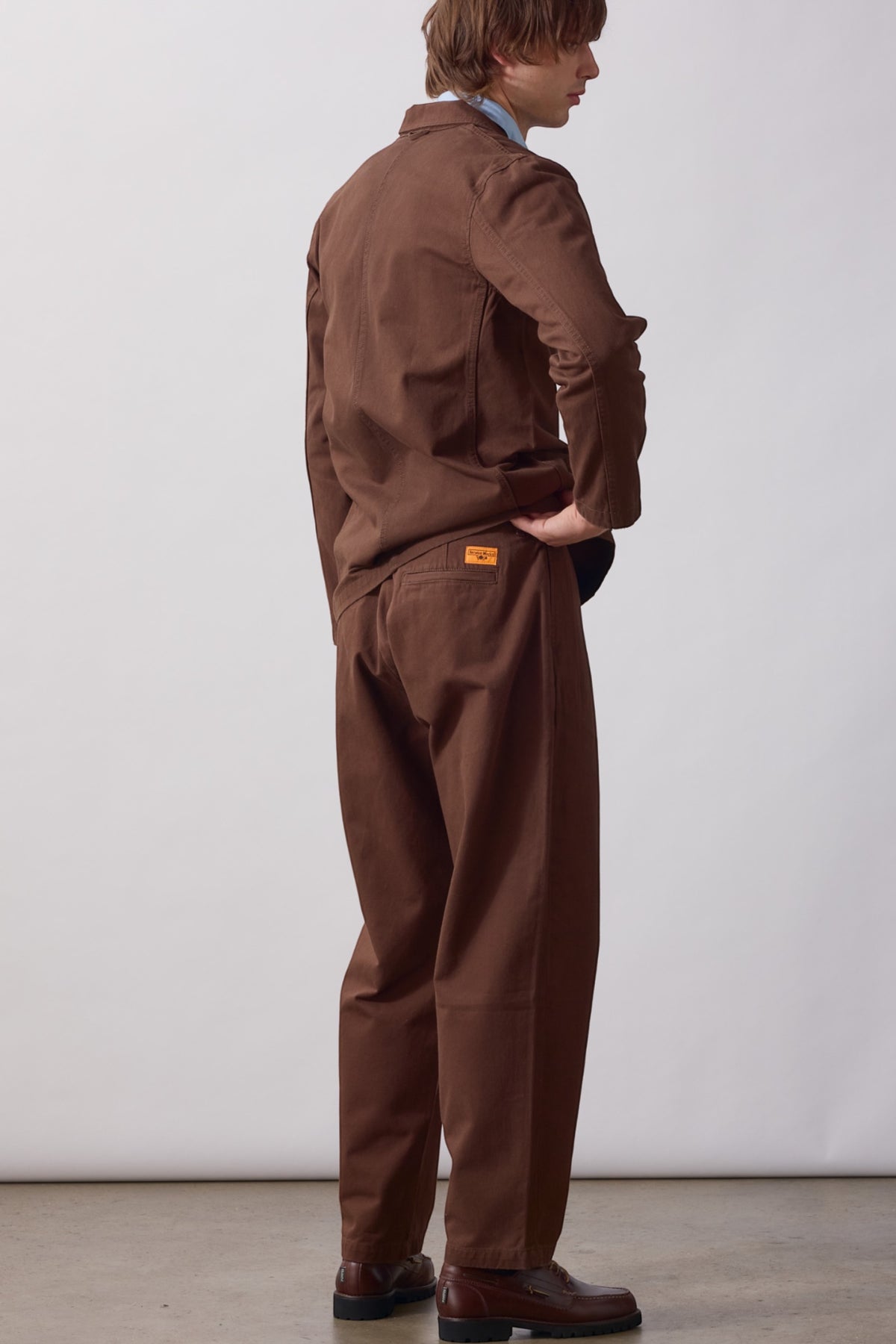 SERVICE WORKS Twill Part Timer Pant Brown | Pantalon | Edgar Bdx