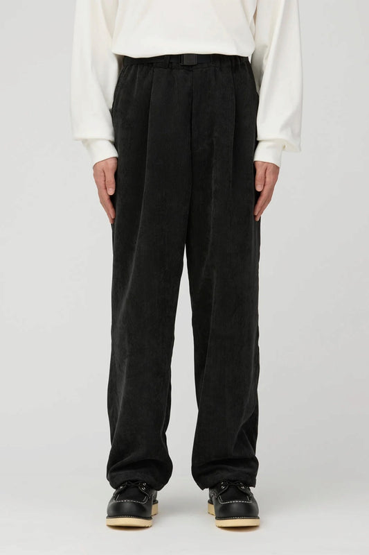 SNOW PEAK Technical Corduroy Pant Black | Pantalon | Edgar Bdx