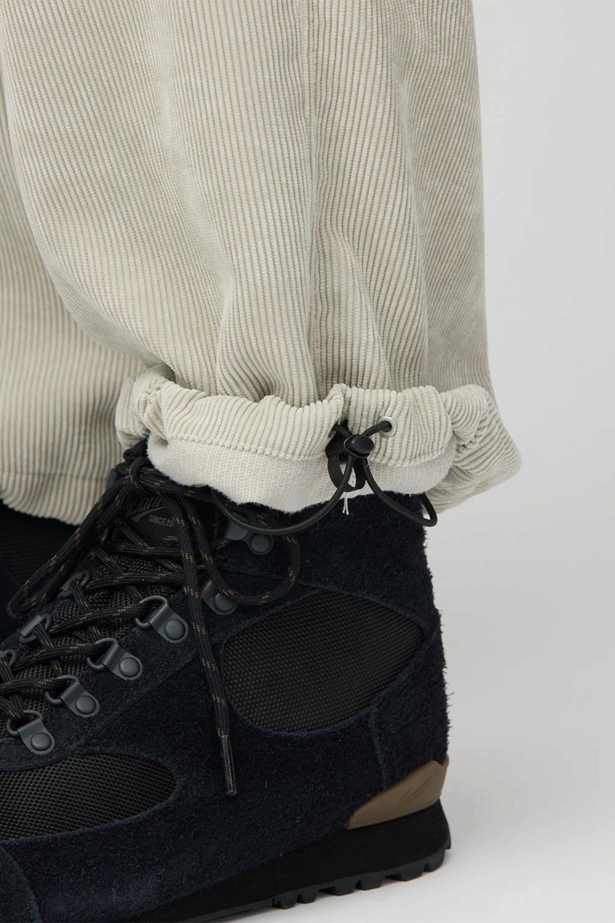 SNOW PEAK Technical Corduroy Pant Ivory | Pantalon | Edgar Bdx