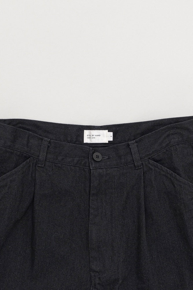 Still By Hand - 12oz Denim 1 Tuck Pants (Black)