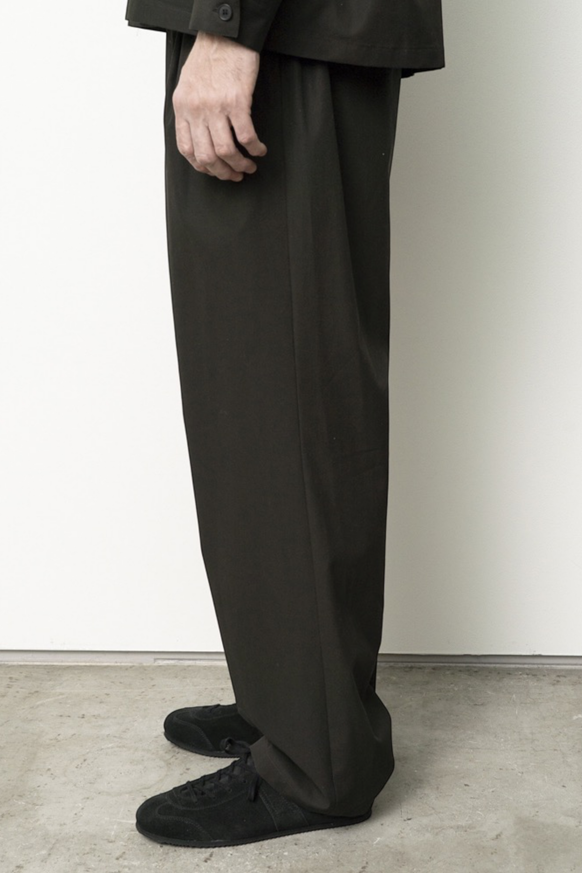 STILL BY HAND Cotton Twill Easy Pants Ink Black | Pantalon Coton Japonais | Edgar Bdx