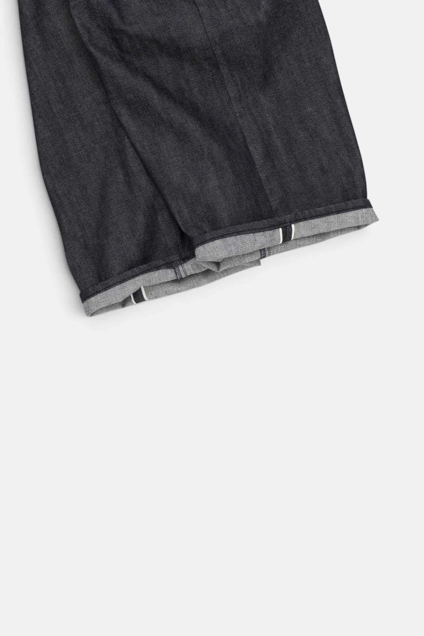 STILL BY HAND Deep Tuck Wide Denim Pants Navy | Pantalon Denim Selvedge Japonais | Edgar Bdx