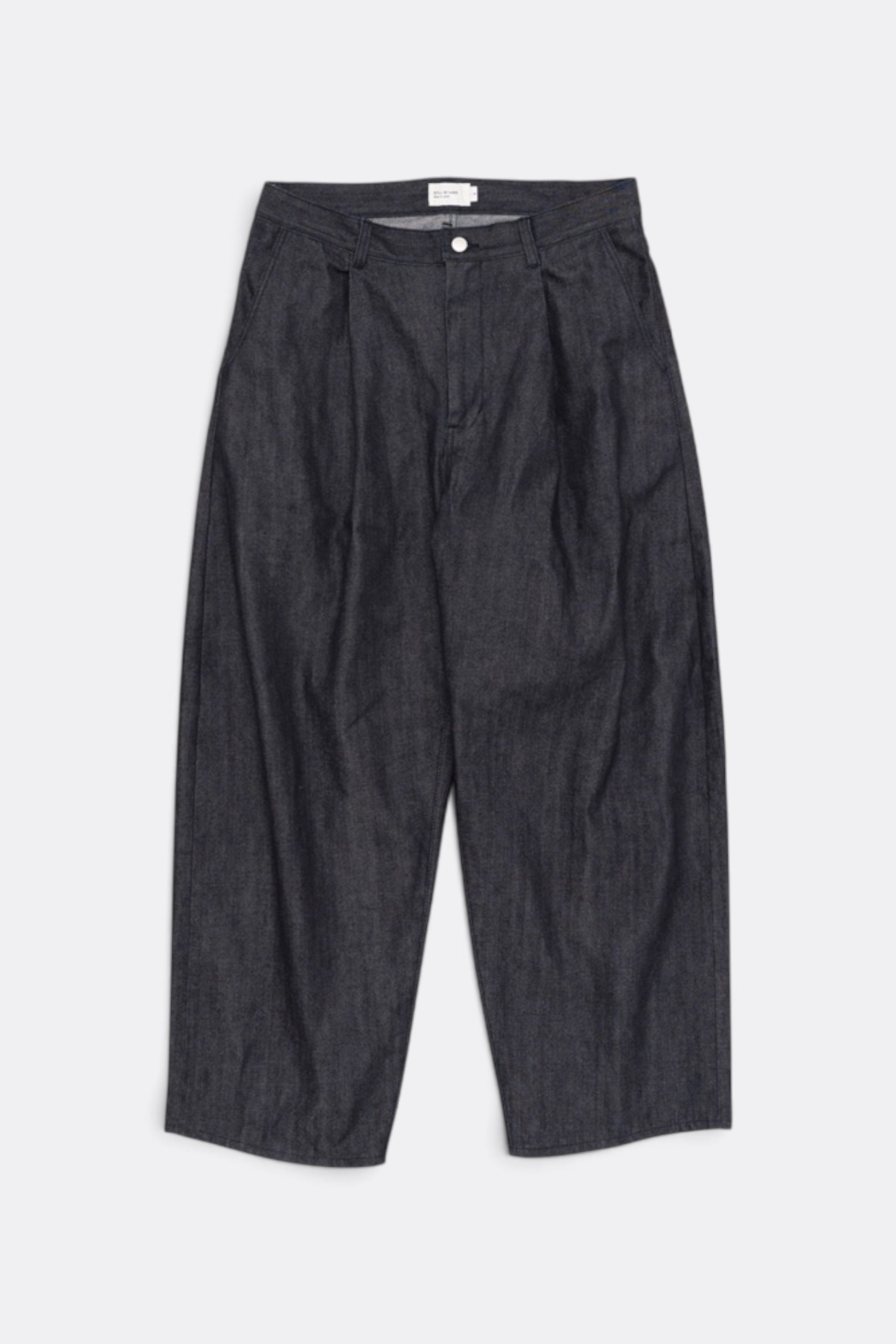 STILL BY HAND Deep Tuck Wide Denim Pants Navy | Pantalon Denim Selvedge Japonais | Edgar Bdx