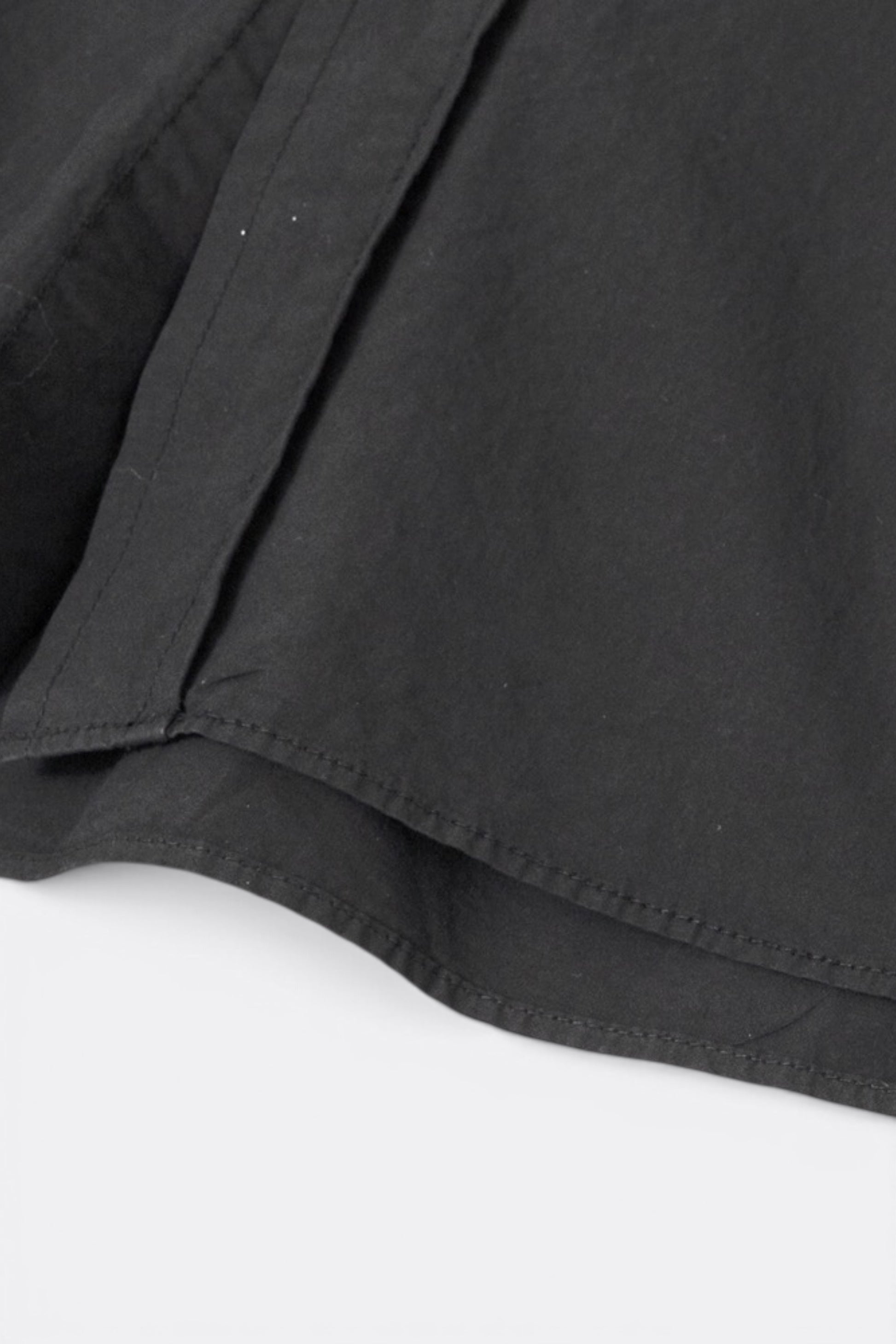 STILL BY HAND Garment-Dye Band Collar Shirt Ink Black | Chemise Coton Japonais | Edgar Bdx