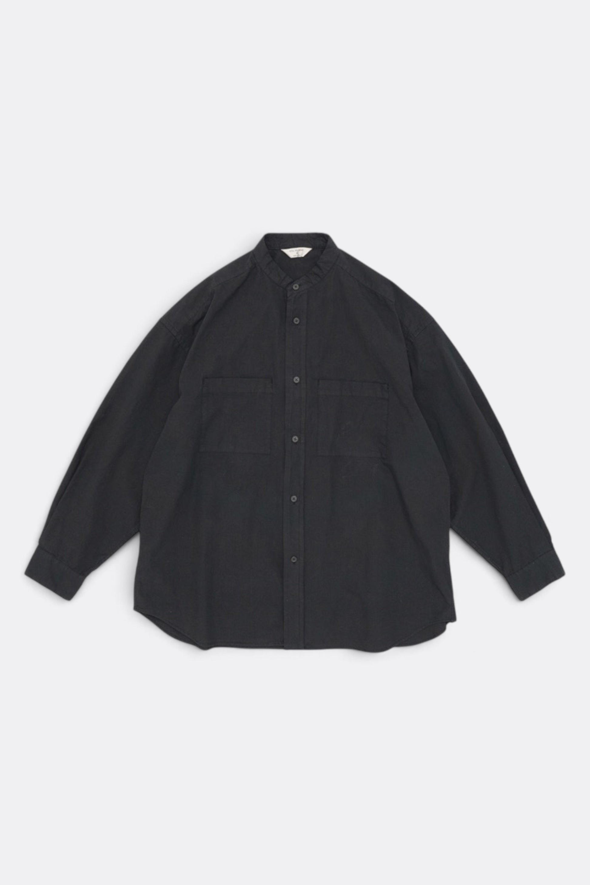 STILL BY HAND Garment-Dye Band Collar Shirt Ink Black | Chemise Coton Japonais | Edgar Bdx