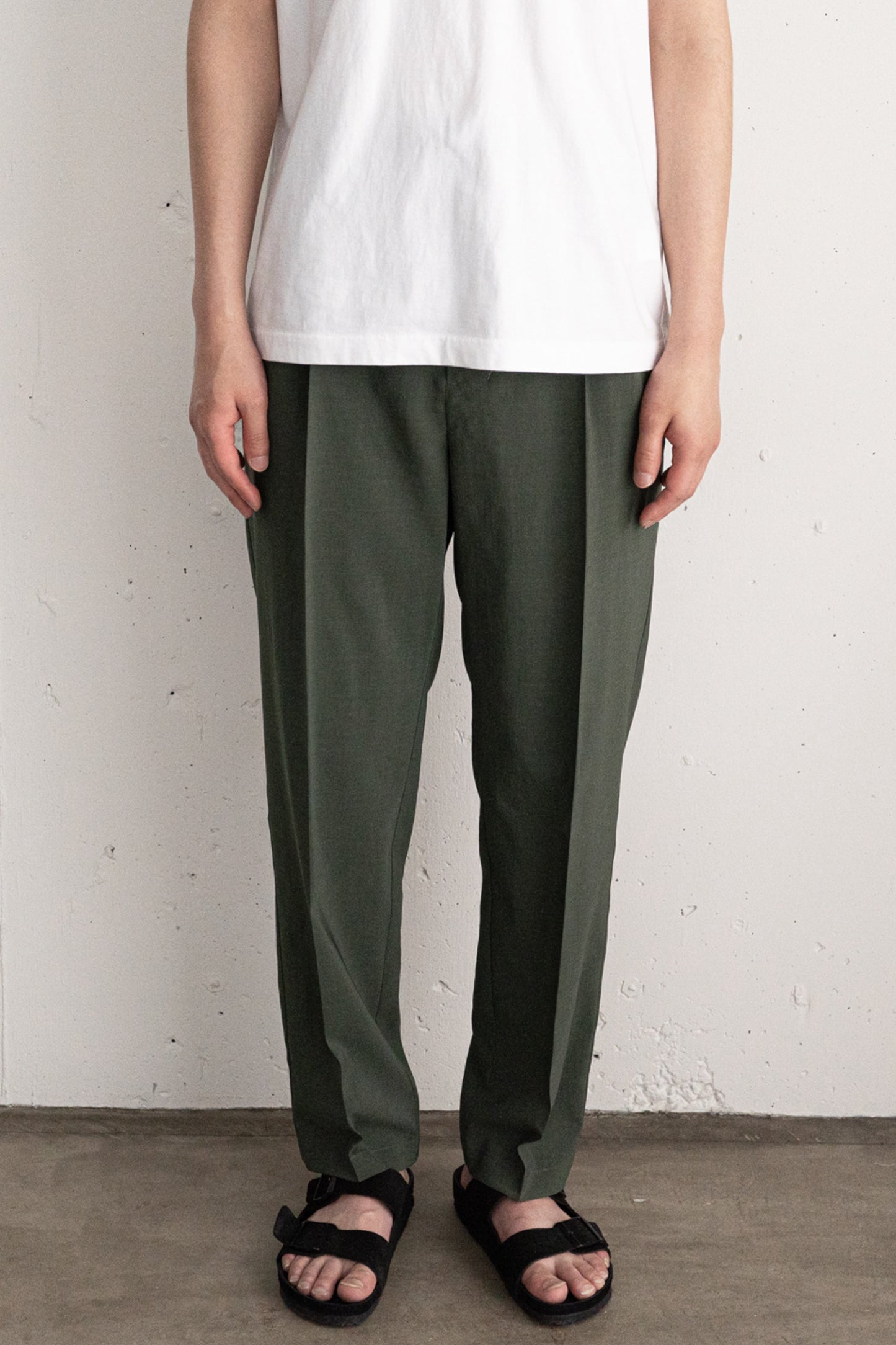Still By Hand - Pressed Relaxed Pants (Olive)
