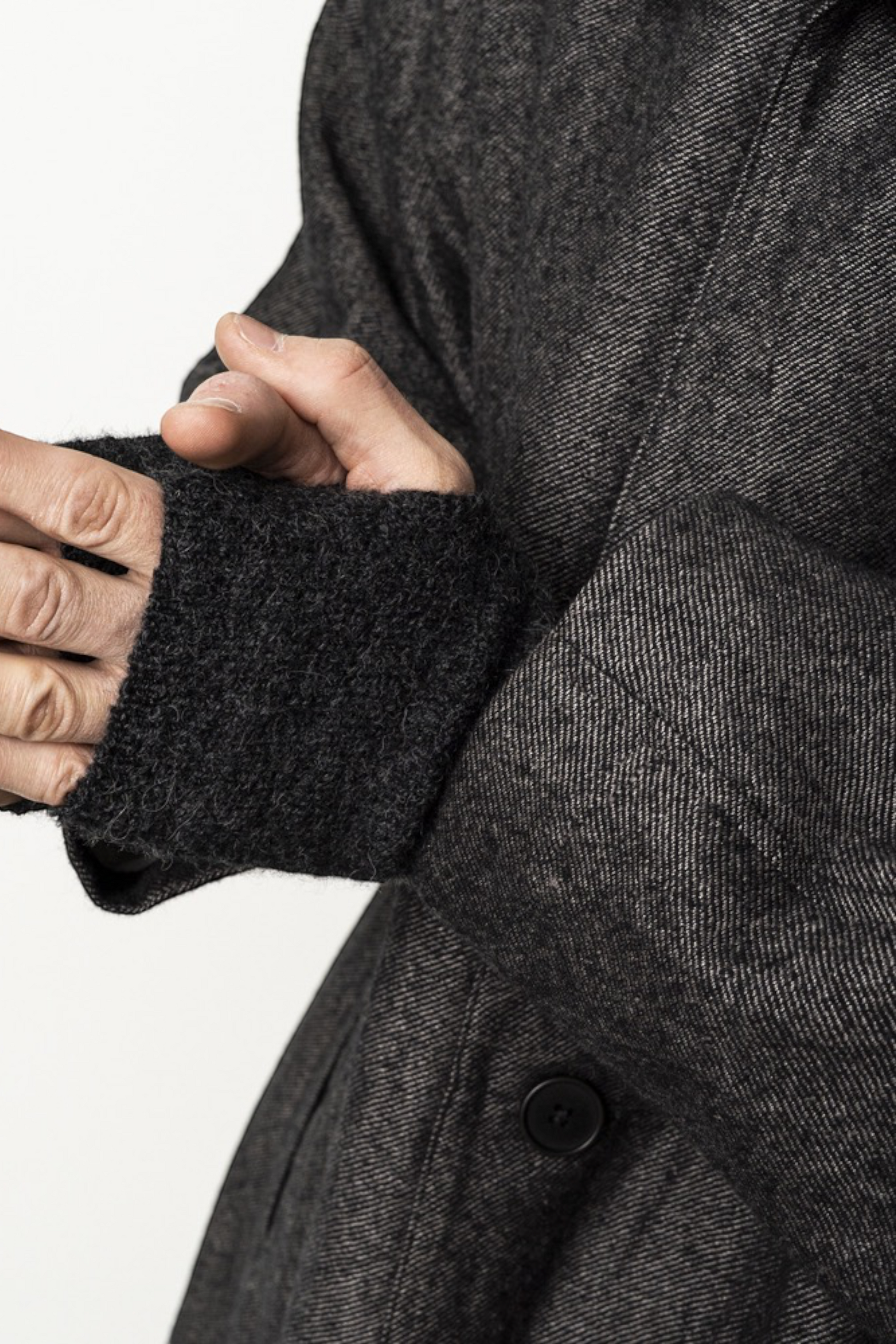 STILL BY HAND Wrist Warmer Alpaca Yarn Black | Mitaines Alpaga Japonais | Edgar Bdx