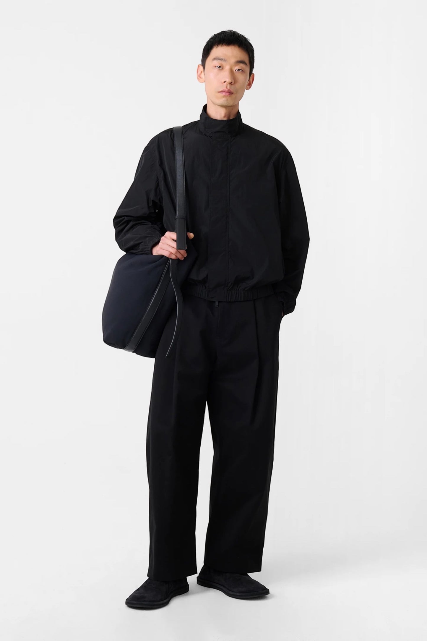 STUDIO NICHOLSON Sorte Pleated Pant Black | Pantalon Coton Premium | Edgar Bdx