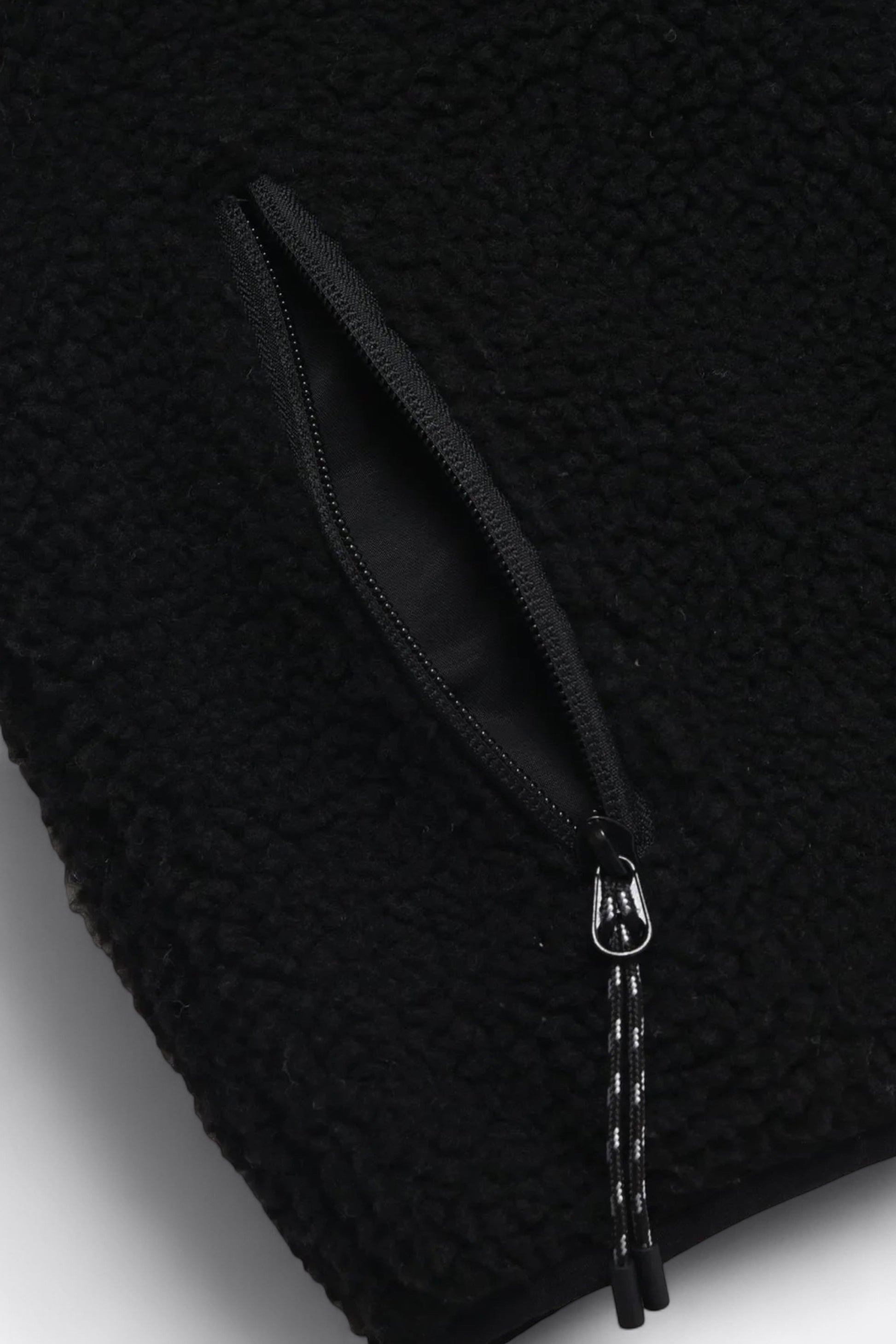 Taion - Down × Boa Reversible Down Vest (Black / Black)