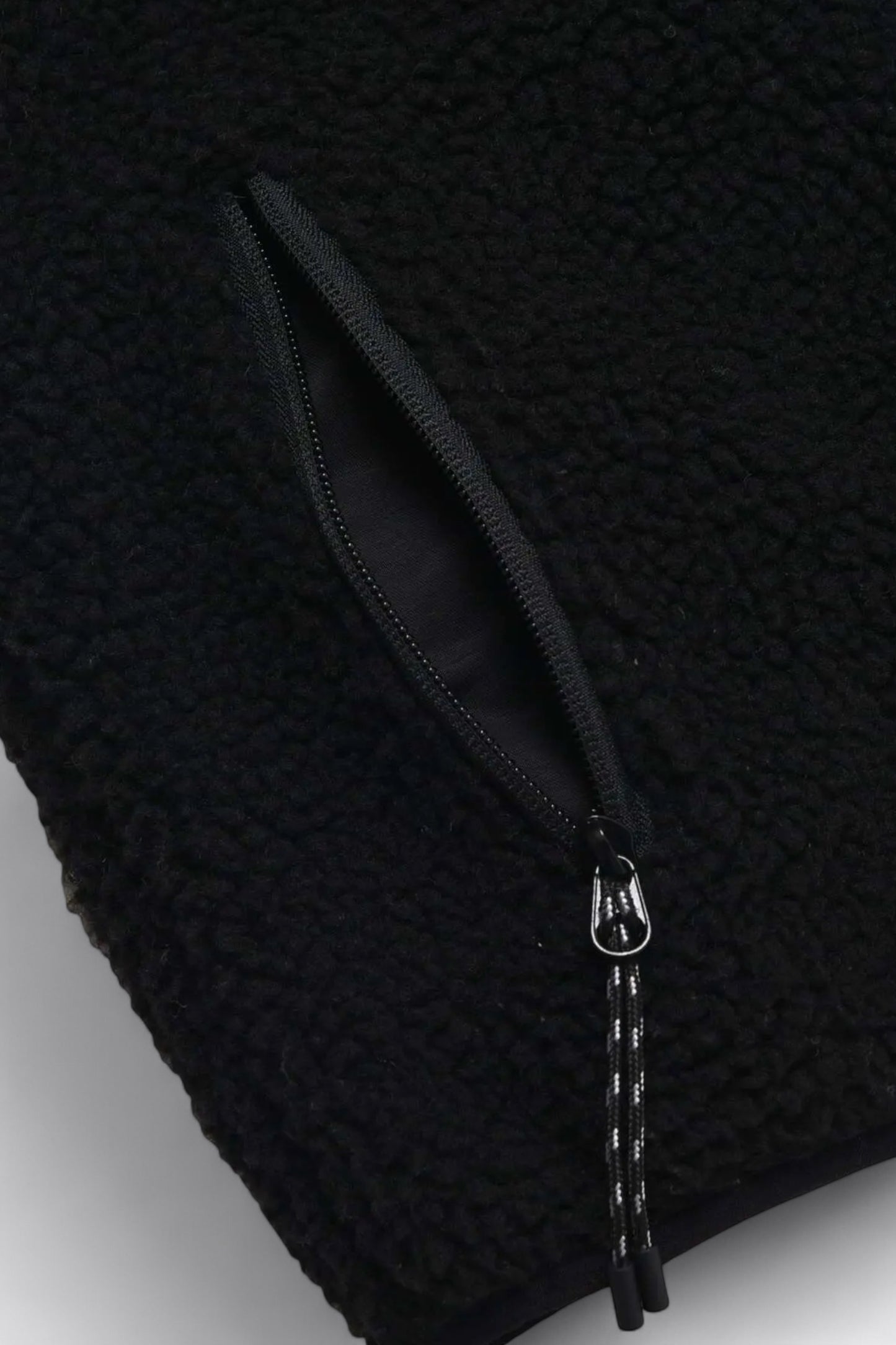 Taion - Down × Boa Reversible Down Vest (Black / Black)