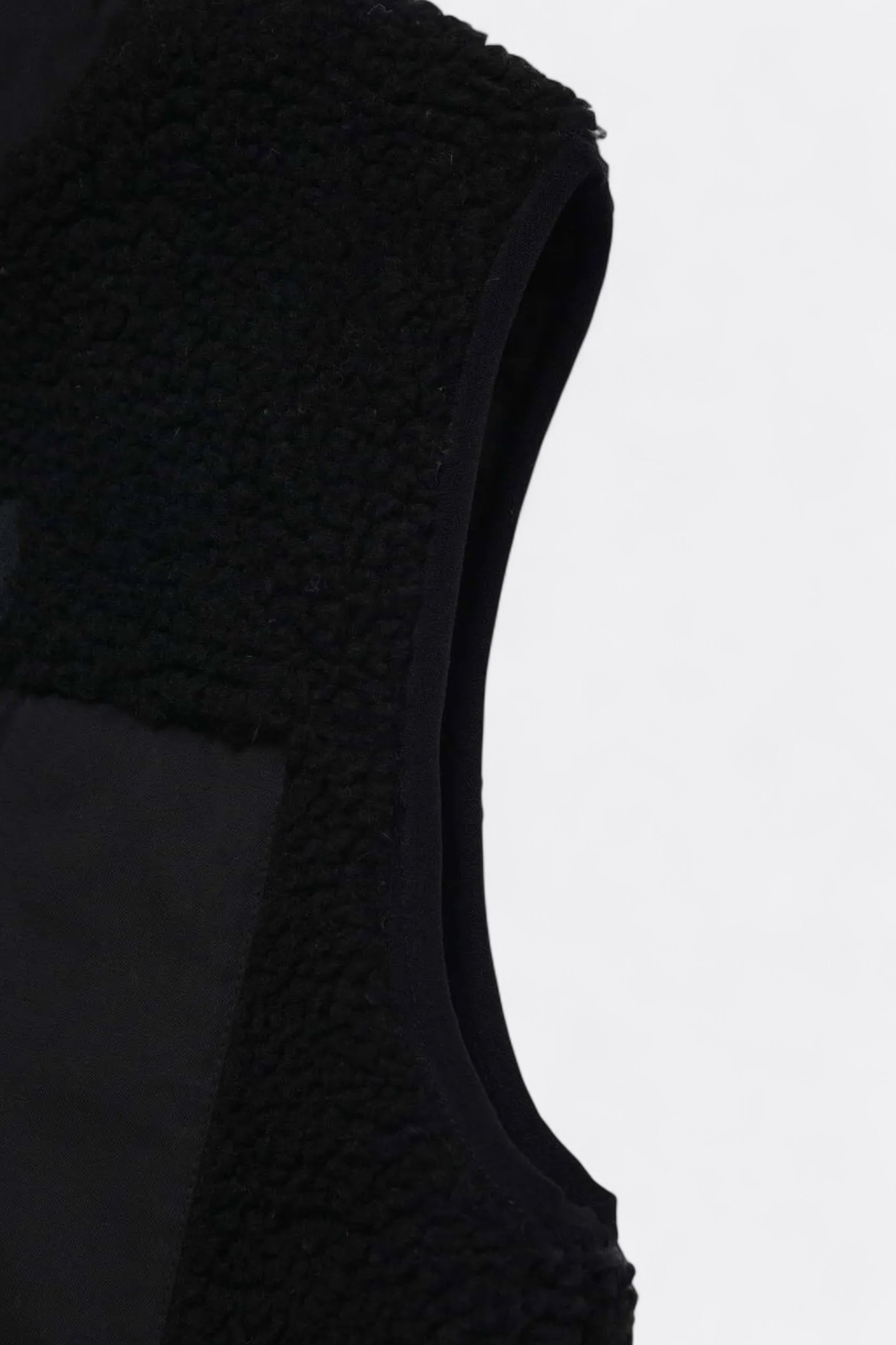 Taion - Down × Boa Reversible Down Vest (Black / Black)