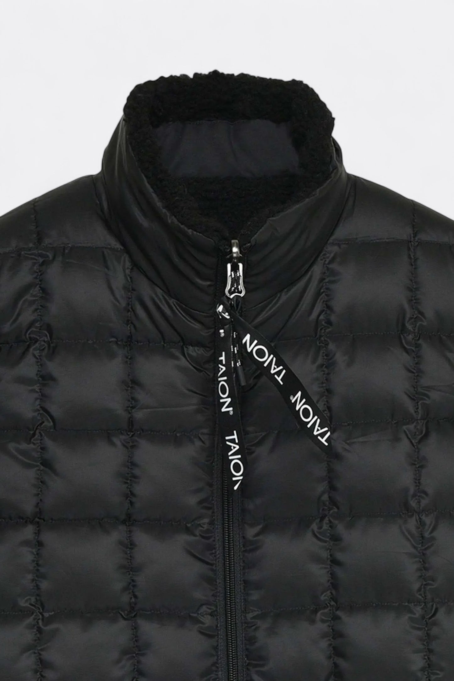Taion - Down × Boa Reversible Down Vest (Black / Black)