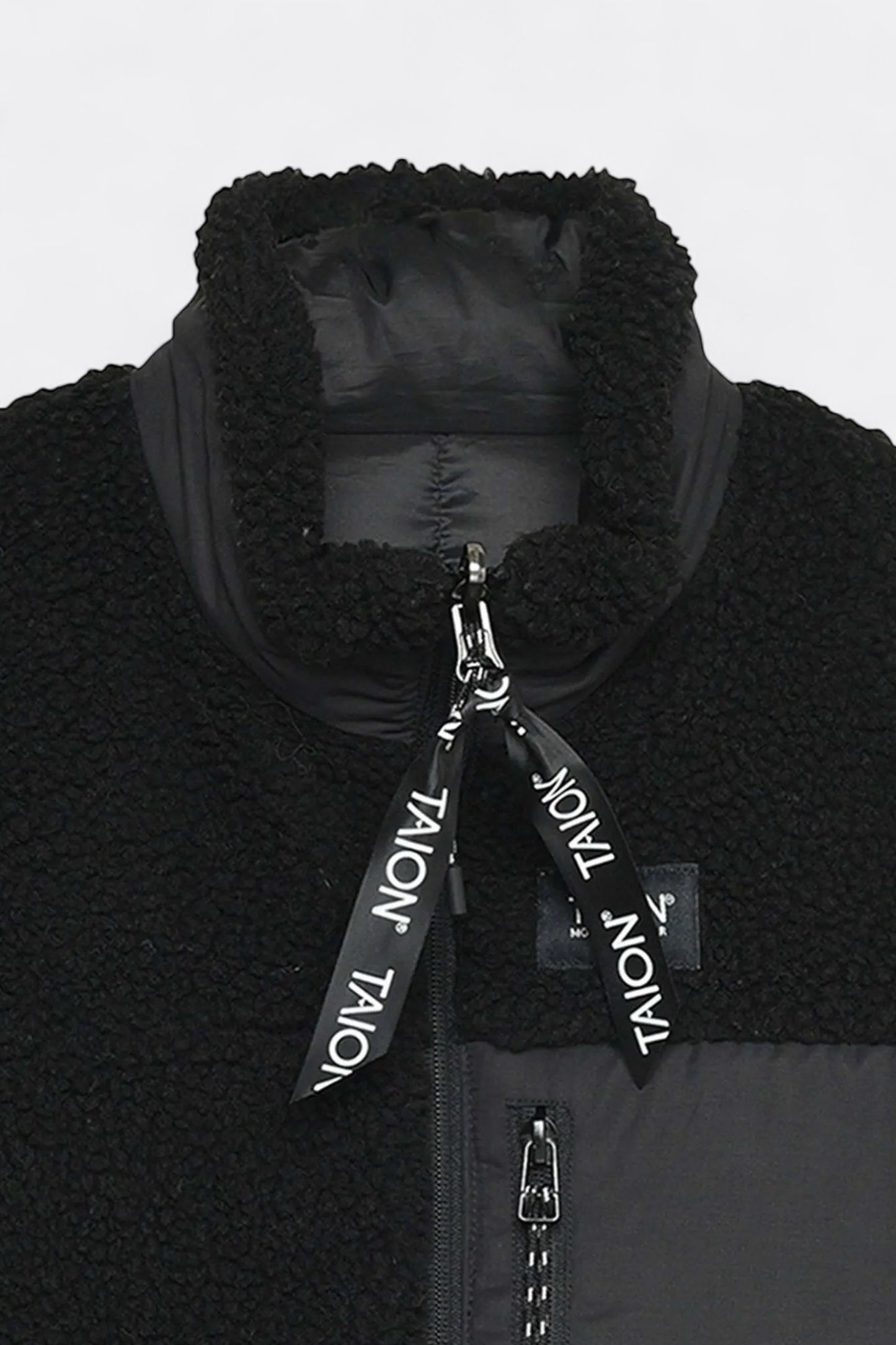 Taion - Down × Boa Reversible Down Vest (Black / Black)