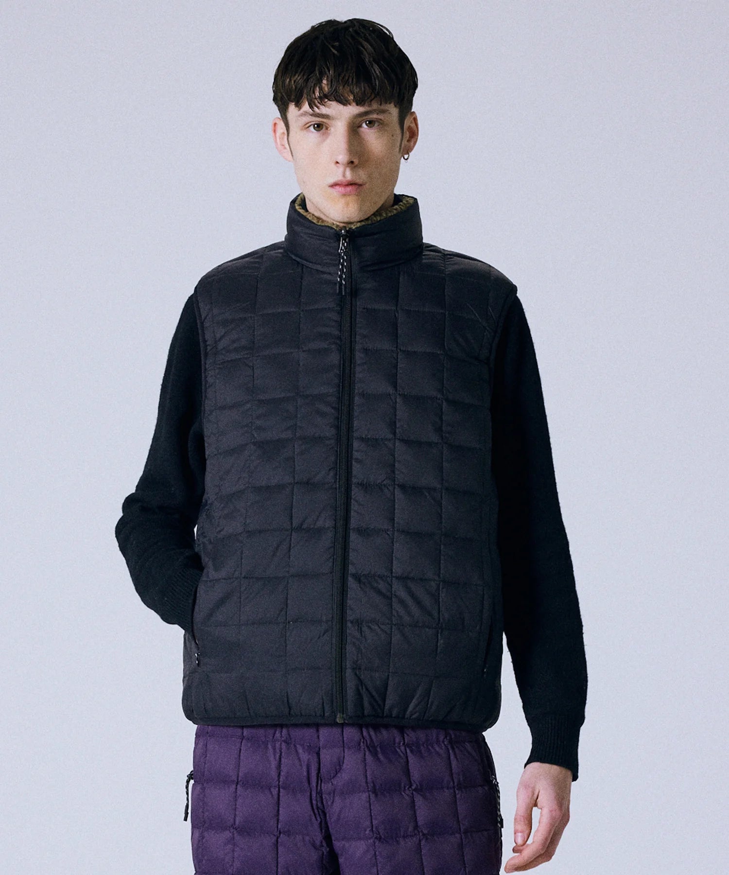 Taion -  Down × Boa Reversible Vest (Navy / Ivory)