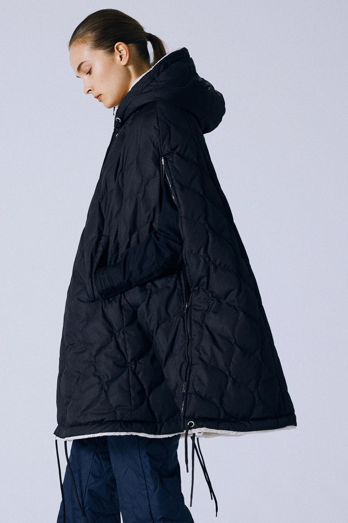 TAION - Military Down Cape (Black / Cream)