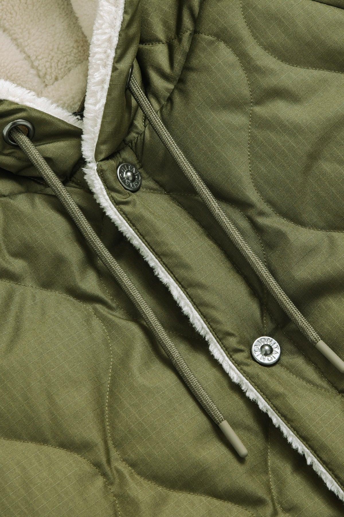 Taion - Military Down Cape (Dark Olive / Cream)