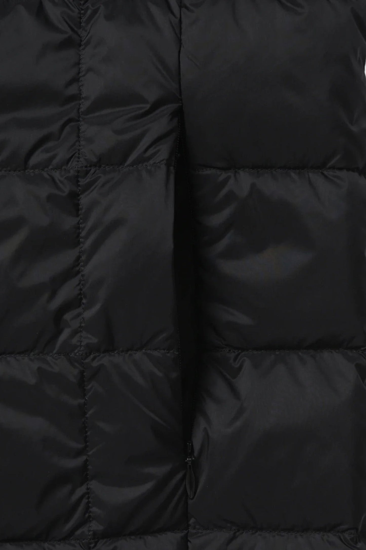 Taion - V-Neck Down Vest (Digital Camo)